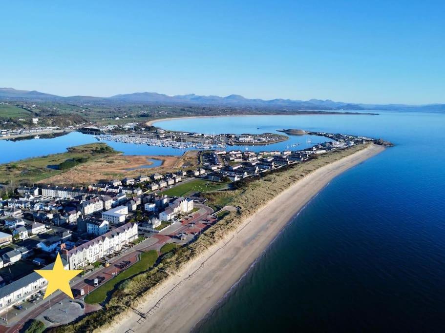 Beach Front Apartment Pwllheli Εξωτερικό φωτογραφία